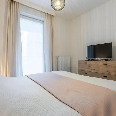 Lecomte - Oosteroever Pearl 138 Apartment